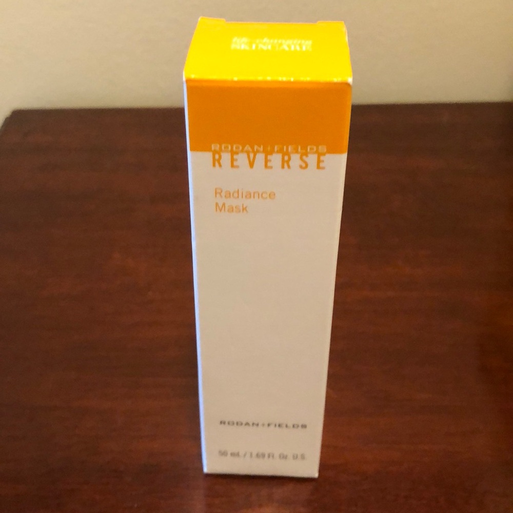 Rodan + Fields Reverse Radiance Mask NIB